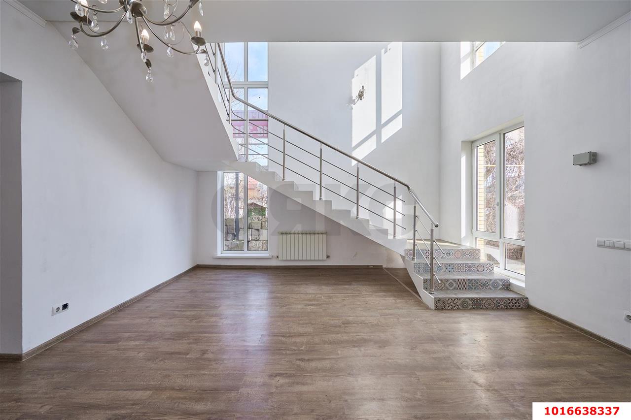 Фото №9: Дом 150 м² + 4.27 сот. - Краснодар, Западный внутригородской округ, Горогороды, мкр. Центральный, ул. Краснодонская, 81