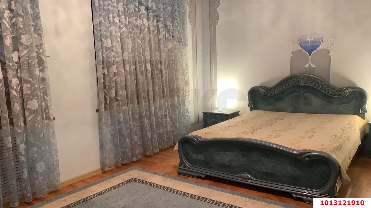 Фото №1: Дом 574 м² + 7.94 сот. - Краснодар, Карасунский внутригородской округ, ж/м Пашковский, ул. Крупской, 20