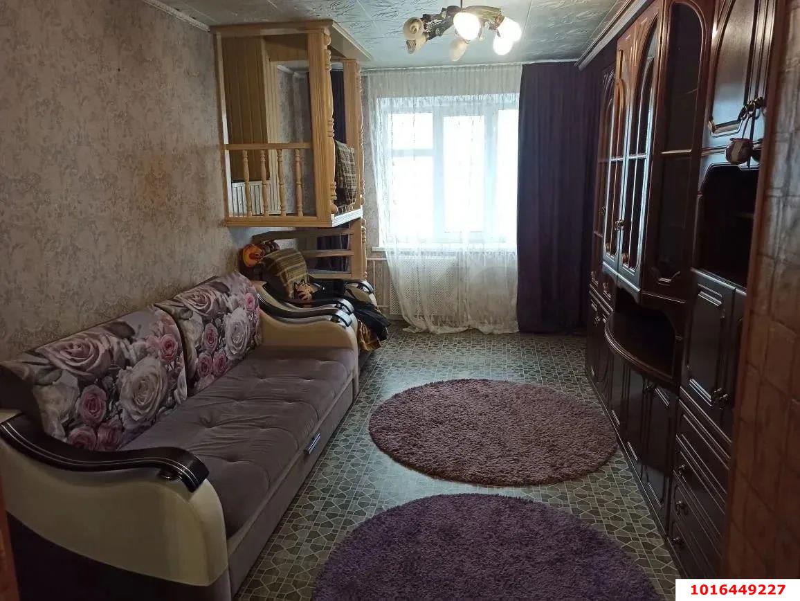 Фото №2: Комната 37 м² - Краснодар, Карасунский внутригородской округ, мкр. Хлопчато-бумажный Комбинат, ул. Уральская, 81/2