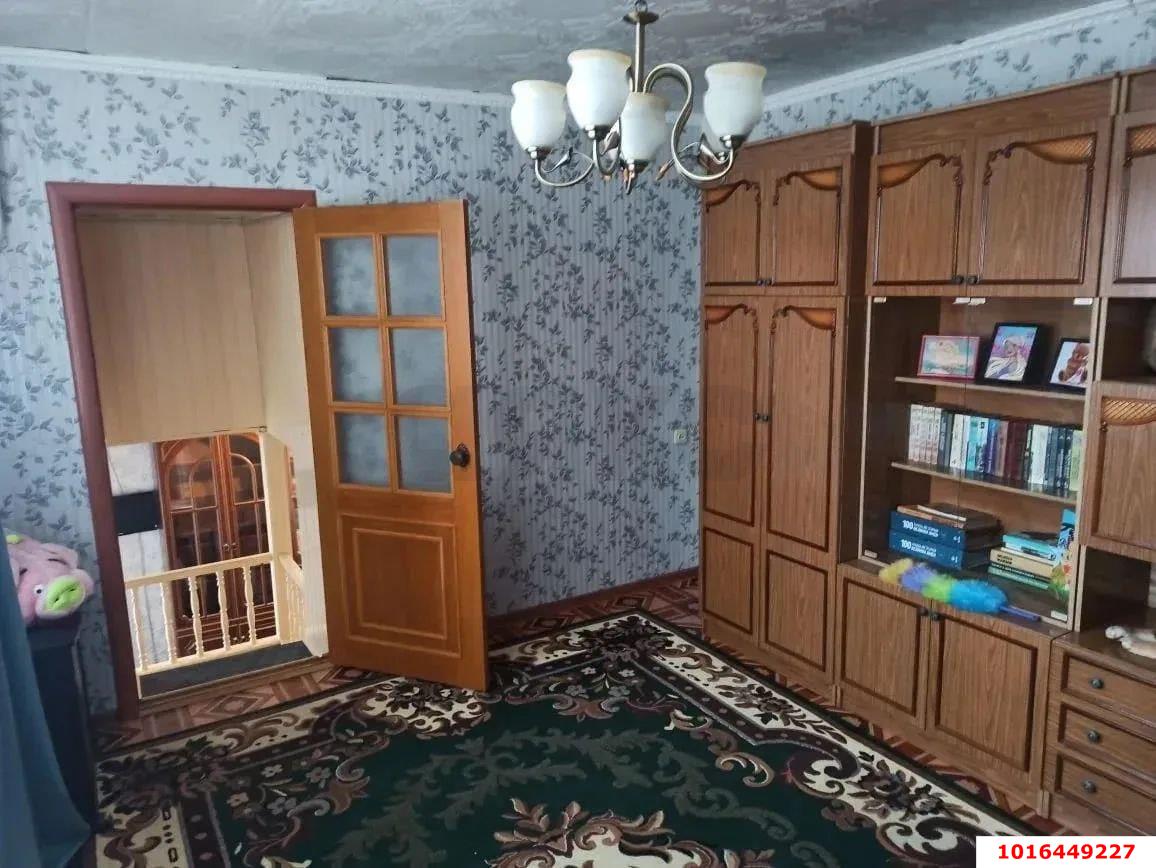 Фото №4: Комната 37 м² - Краснодар, Карасунский внутригородской округ, мкр. Хлопчато-бумажный Комбинат, ул. Уральская, 81/2