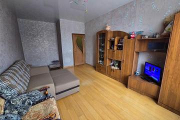 Фото №1: 1-комнатная квартира 51 м² - Краснодар, мкр. Юбилейный, ул. 70-летия Октября, 1/1