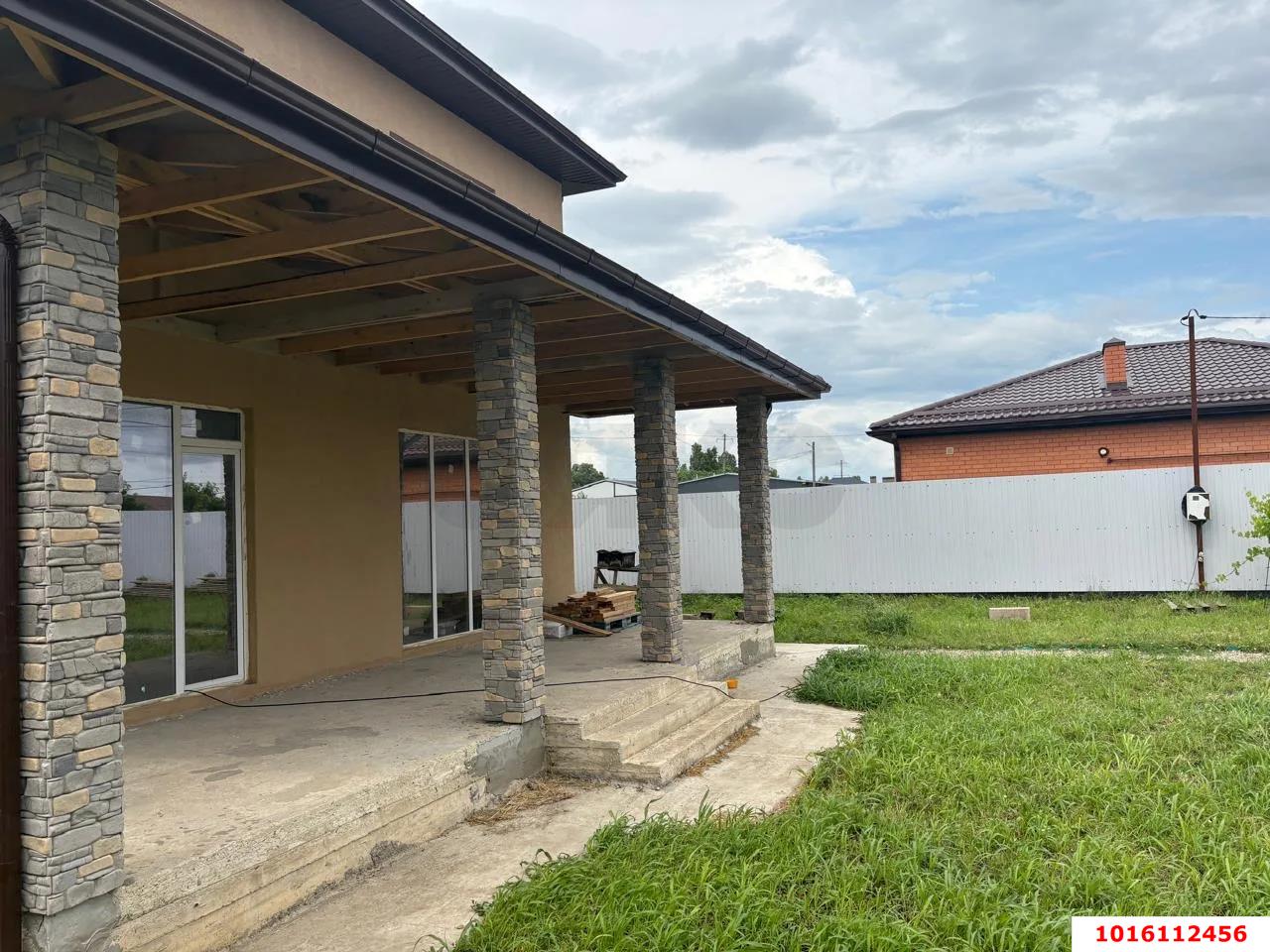 Фото №2: Дом 200 м² + 6.39 сот. - Ленина, Карасунский внутригородской округ, мкр. территория ДНТ Виктория, ул. Черноморская, 28