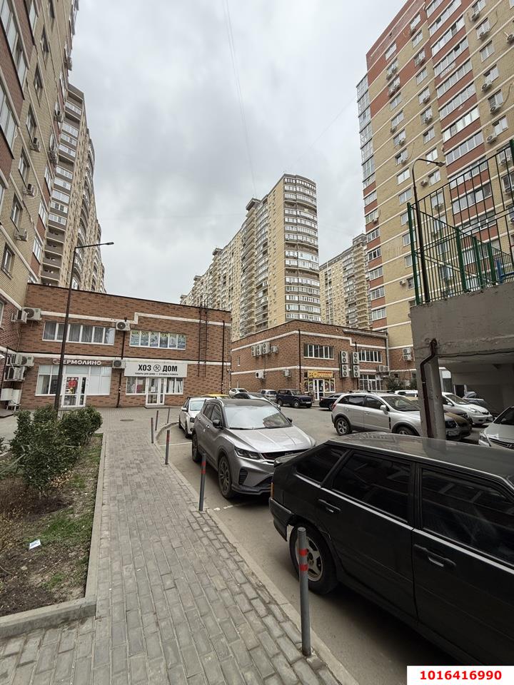 Фото №11: 2-комнатная квартира 65 м² - Краснодар, Прикубанский внутригородской округ, Завод Радиоизмерительных Приборов, жилой комплекс Времена Года 3, мкр. имени Петра Метальникова, ул. Цезаря Куникова, 24к3