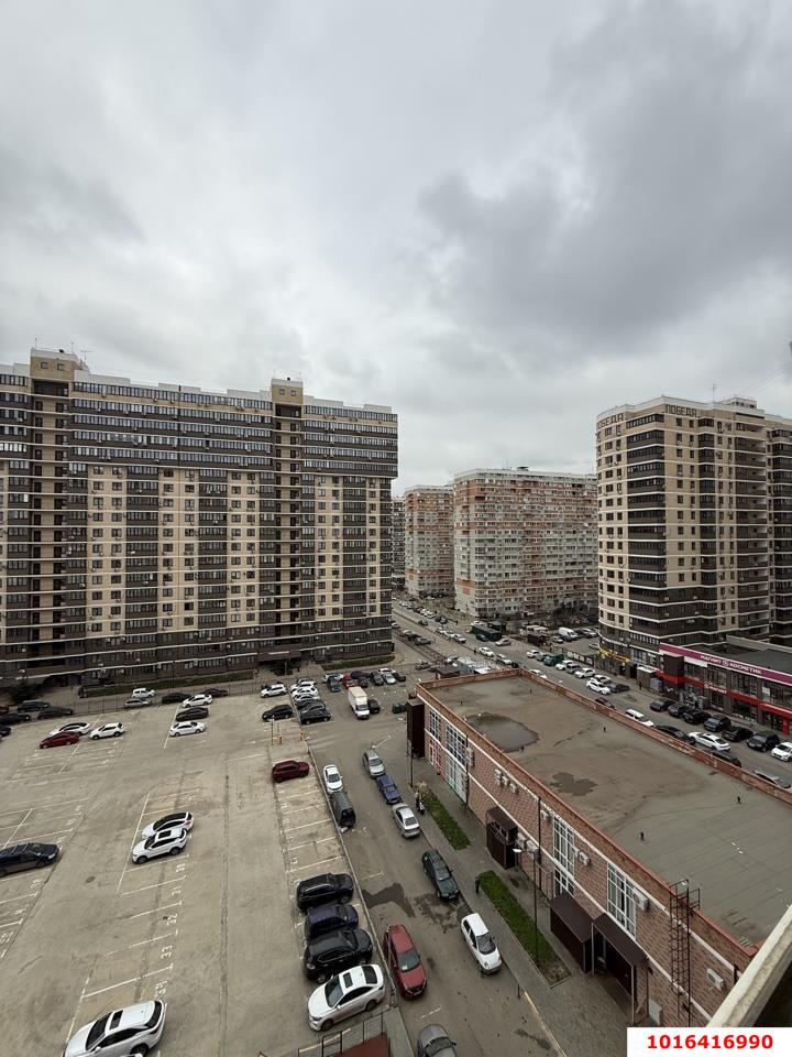 Фото №9: 2-комнатная квартира 65 м² - Краснодар, Прикубанский внутригородской округ, Завод Радиоизмерительных Приборов, жилой комплекс Времена Года 3, мкр. имени Петра Метальникова, ул. Цезаря Куникова, 24к3