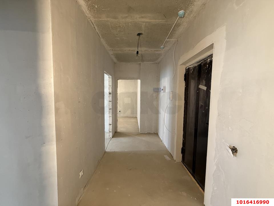 Фото №3: 2-комнатная квартира 65 м² - Краснодар, Прикубанский внутригородской округ, Завод Радиоизмерительных Приборов, жилой комплекс Времена Года 3, мкр. имени Петра Метальникова, ул. Цезаря Куникова, 24к3