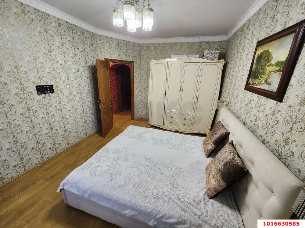 Фото №6: 4-комнатная квартира 83 м² - Краснодар, Центральный внутригородской округ, мкр. Центральный, ул. Митрофана Седина, 2