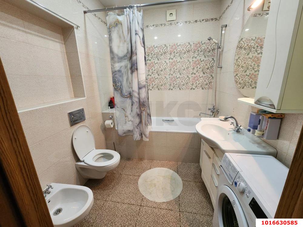 Фото №10: 4-комнатная квартира 83 м² - Краснодар, Центральный внутригородской округ, мкр. Центральный, ул. Митрофана Седина, 2