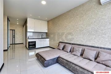 Фото №1: 2-комнатная квартира 60 м² - Краснодар, мкр. Черёмушки, ул. Вишняковой, 1/23к2