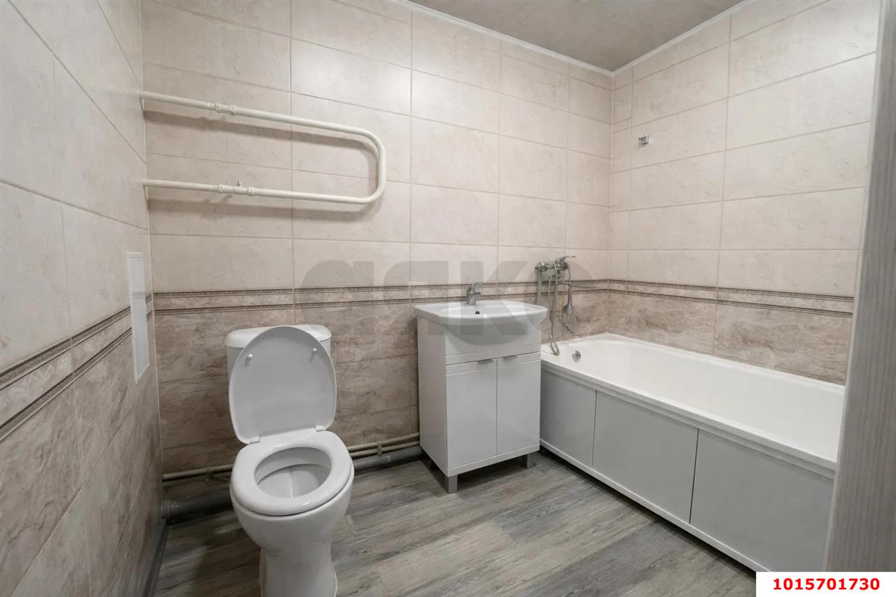 Фото №11: 1-комнатная квартира 41 м² - Краснодар, Прикубанский внутригородской округ, мкр. Восточно-Кругликовский, ул. Героев-Разведчиков, 36