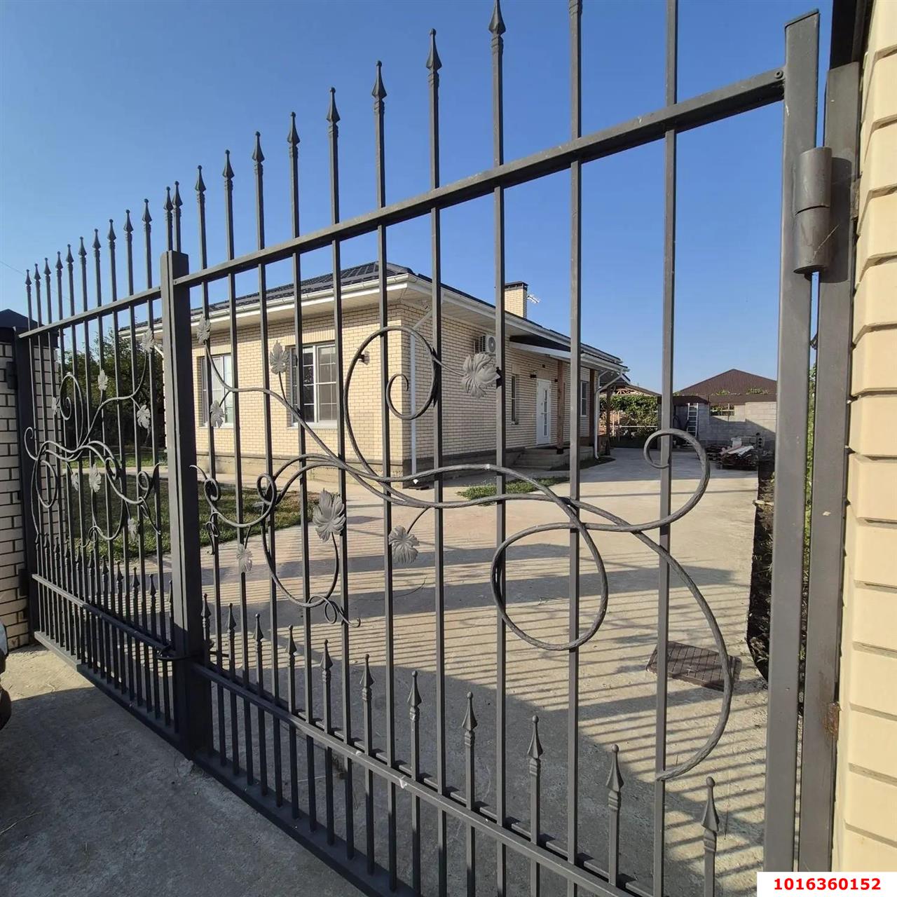 Фото №1: Дом 100 м² + 8 сот. - Старобжегокай, ул. Гагарина, 22