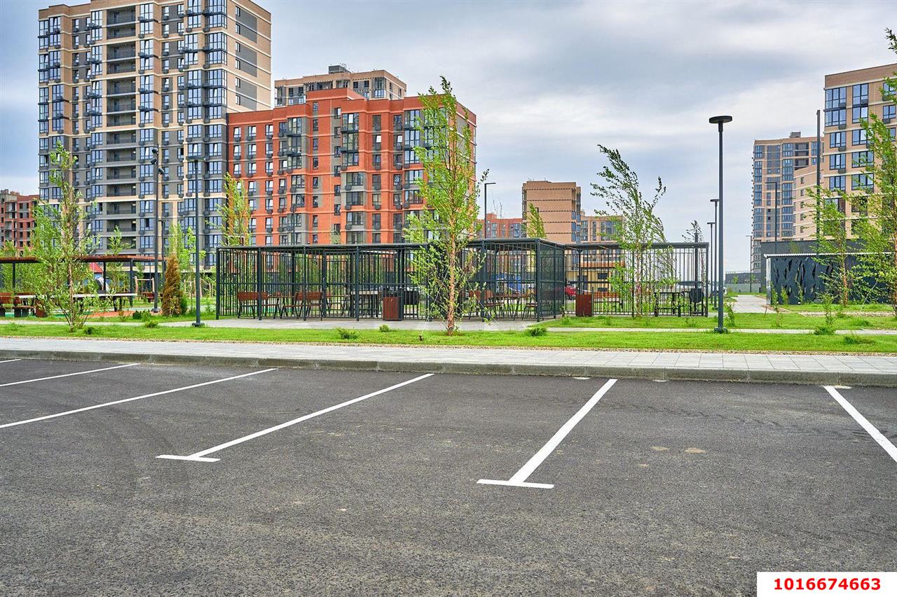 Фото №3: 2-комнатная квартира 50 м² - Краснодар, Прикубанский внутригородской округ, мкр. ЖК Тёплые Края, ул. им. Александра Гикало, 11