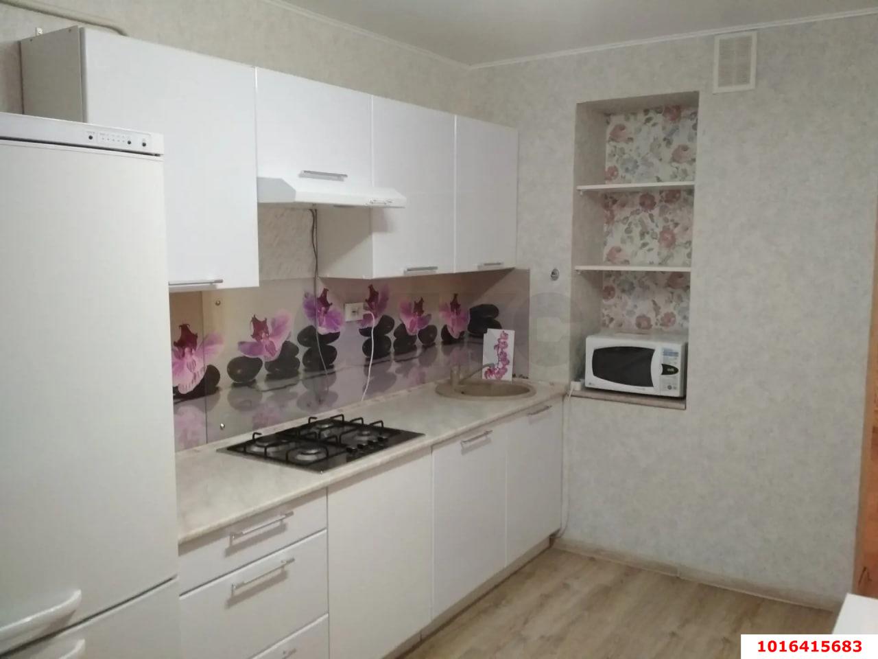 Фото №2: 2-комнатная квартира 59 м² - Краснодар, Прикубанский внутригородской округ, мкр. Краевая Клиническая Больница, ул. Черкасская, 47