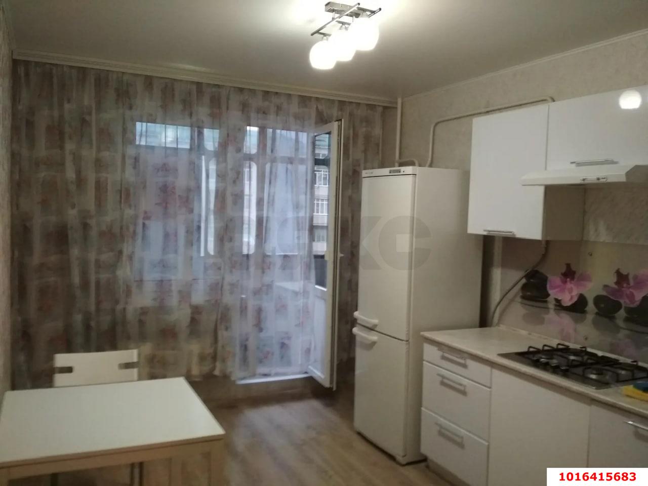 Фото №1: 2-комнатная квартира 59 м² - Краснодар, Прикубанский внутригородской округ, мкр. Краевая Клиническая Больница, ул. Черкасская, 47