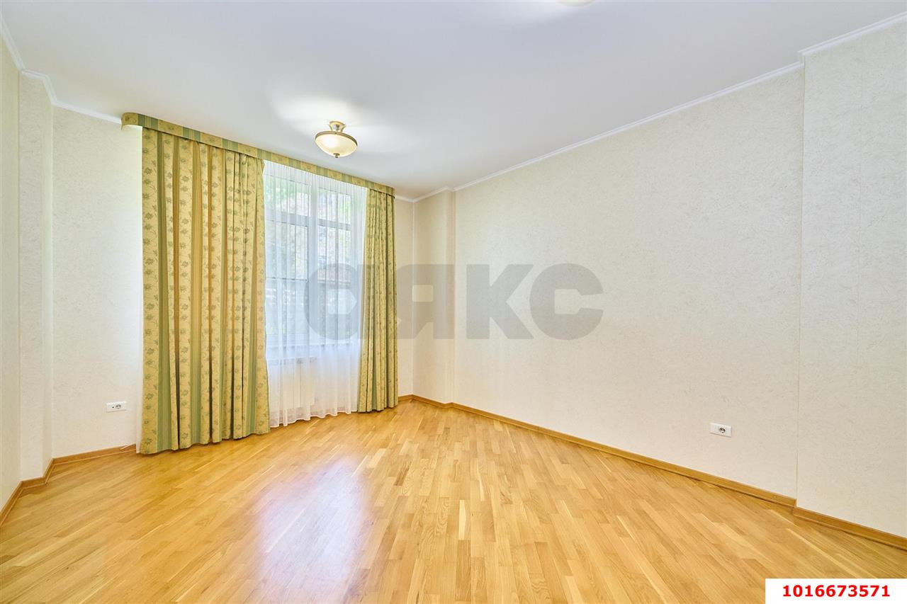 Фото №16: 3-комнатная квартира 118 м² - Краснодар, Западный внутригородской округ, Горгаз, мкр. Центральный, ул. Кубанская набережная, 4