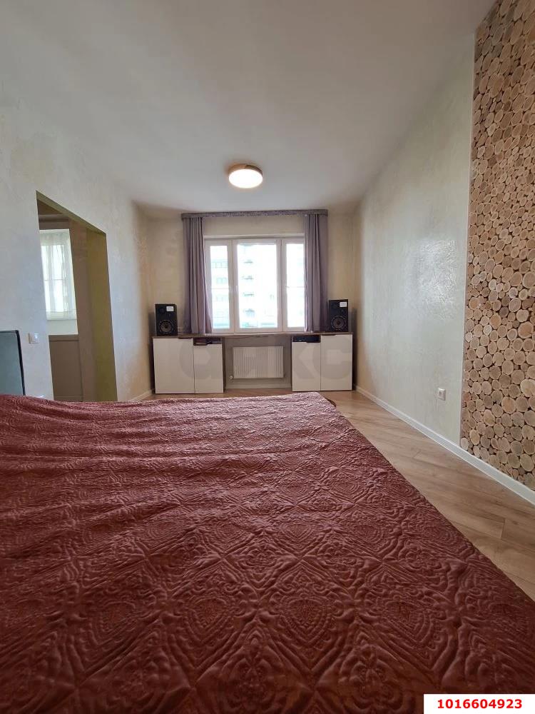 Фото №1: 1-комнатная квартира 40 м² - Краснодар, Карасунский внутригородской округ, мкр. Почтовый, ул. имени Валерия Гассия