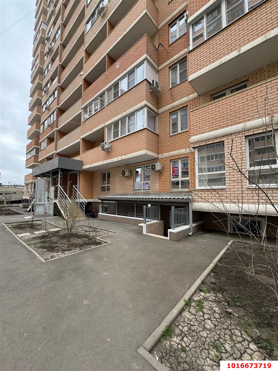 Фото №3: Коммерция 17 м² - Краснодар, Завод Радиоизмерительных Приборов, имени Петра Метальникова, Прикубанский внутригородской округ, мкр. жилой комплекс Радуга, ул. Евгении Жигуленко, 7к2