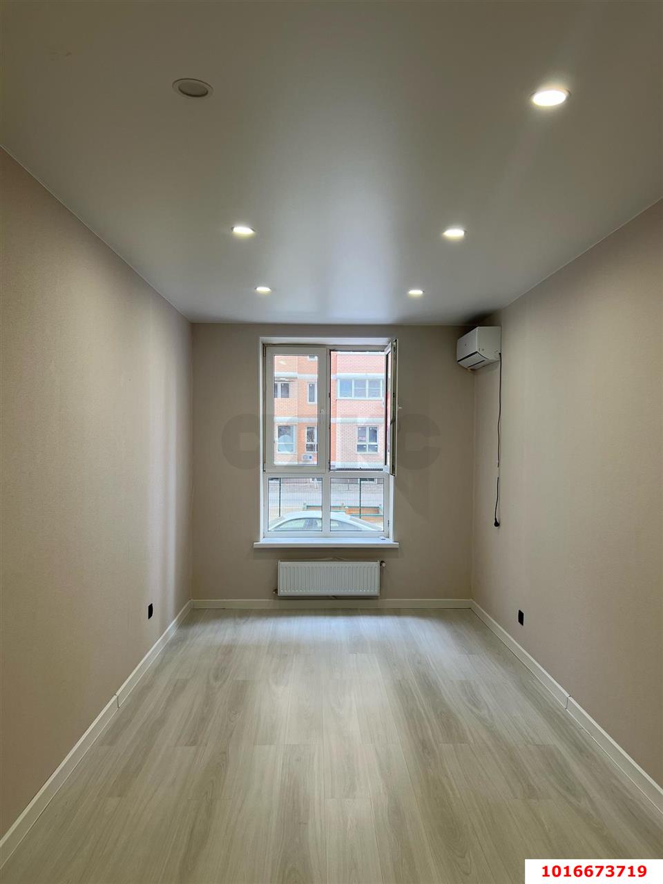 Фото №2: Коммерция 17 м² - Краснодар, Завод Радиоизмерительных Приборов, имени Петра Метальникова, Прикубанский внутригородской округ, мкр. жилой комплекс Радуга, ул. Евгении Жигуленко, 7к2