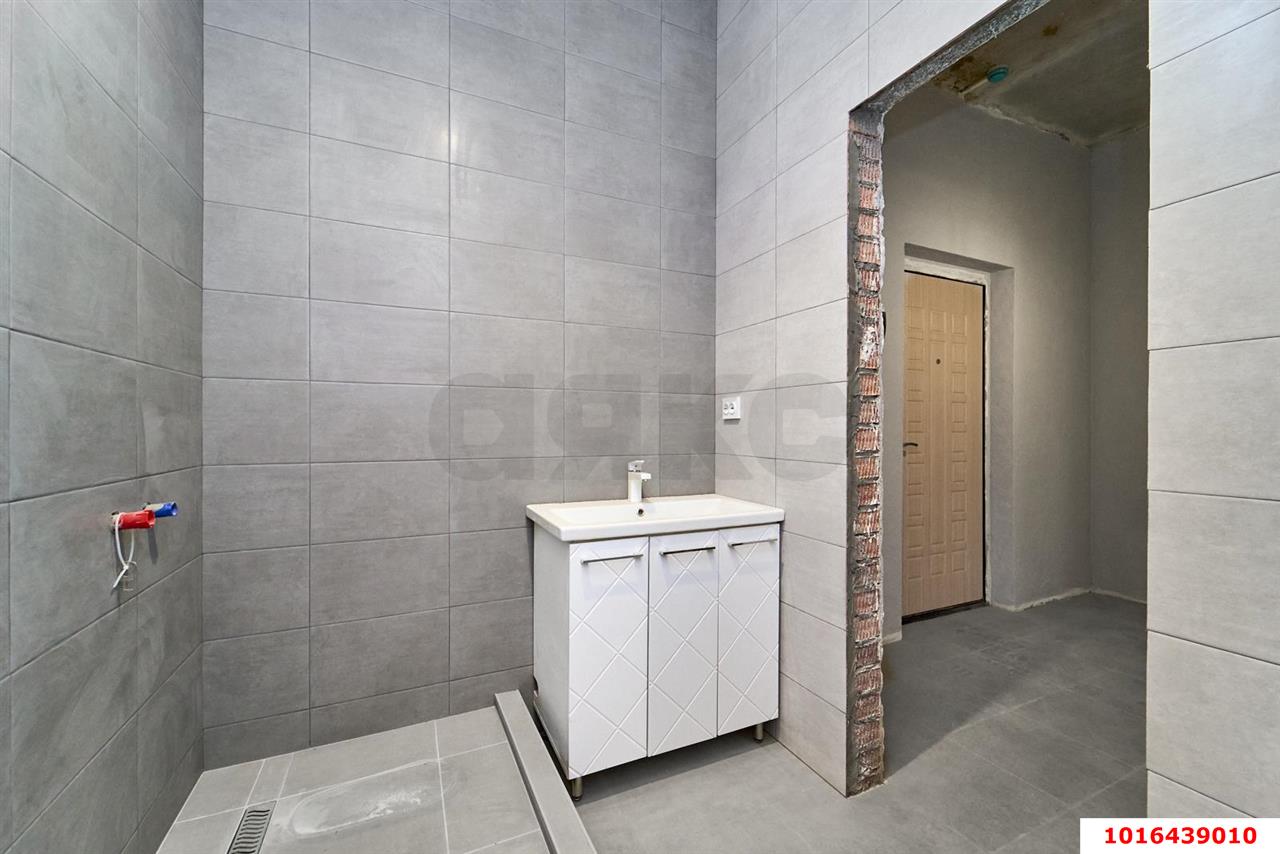 Фото №9: Студия 27 м² - Краснодар, Прикубанский внутригородской округ, мкр. ЖК Красная Площадь, ул. им. Мурата Ахеджака, 12к4