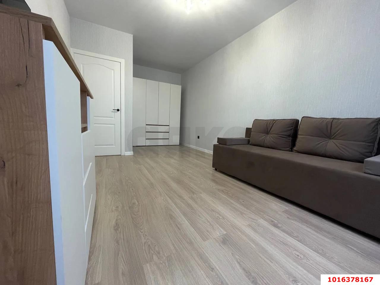 Фото №1: 1-комнатная квартира 42 м² - Краснодар, Прикубанский внутригородской округ, имени Петра Метальникова, мкр. ЖК Лучший, ул. Ростовское шоссе, 30/7к1