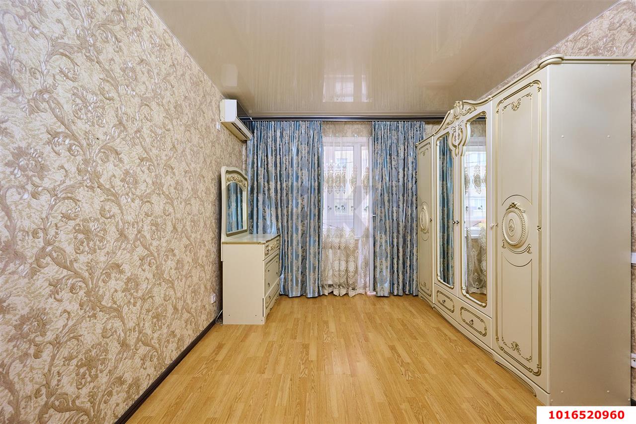 Фото №1: 1-комнатная квартира 40 м² - Краснодар, Прикубанский внутригородской округ, имени Петра Метальникова, мкр. жилой комплекс Времена Года-2