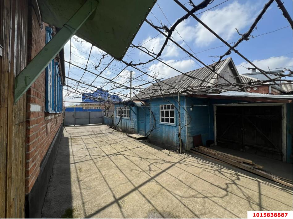 Фото №6: Дом <span class="whitespace-nowrap">81 м²</span> <span class="whitespace-nowrap">+ 10 сот.</span>, <span class="whitespace-nowrap">1 эт.</span> - Лазурный, мкр. Прикубанский внутригородской округ, ул. Спортивная, 19