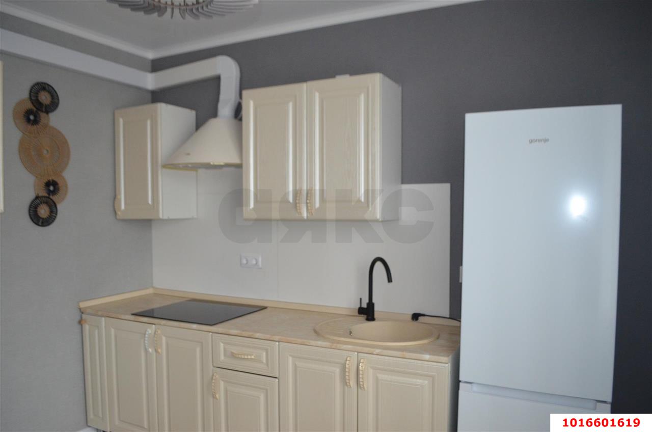 Фото №1: 1-комнатная квартира 38 м² - Краснодар, Прикубанский внутригородской округ, мкр. жилой комплекс Сармат, ул. Константина Гондаря, 98