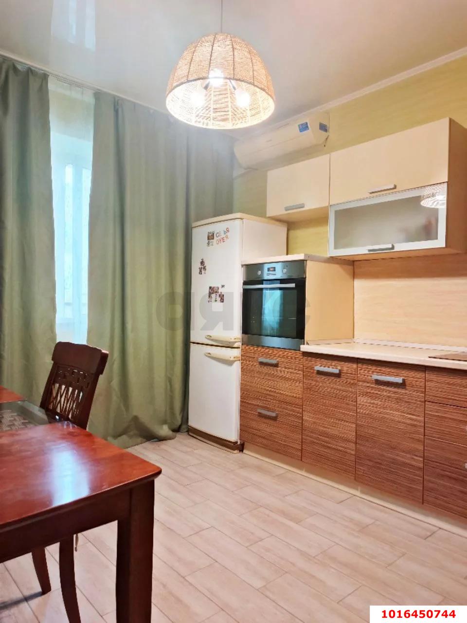 Фото №2: 2-комнатная квартира 61 м² - Краснодар, ул. Генерала Петрова, 35