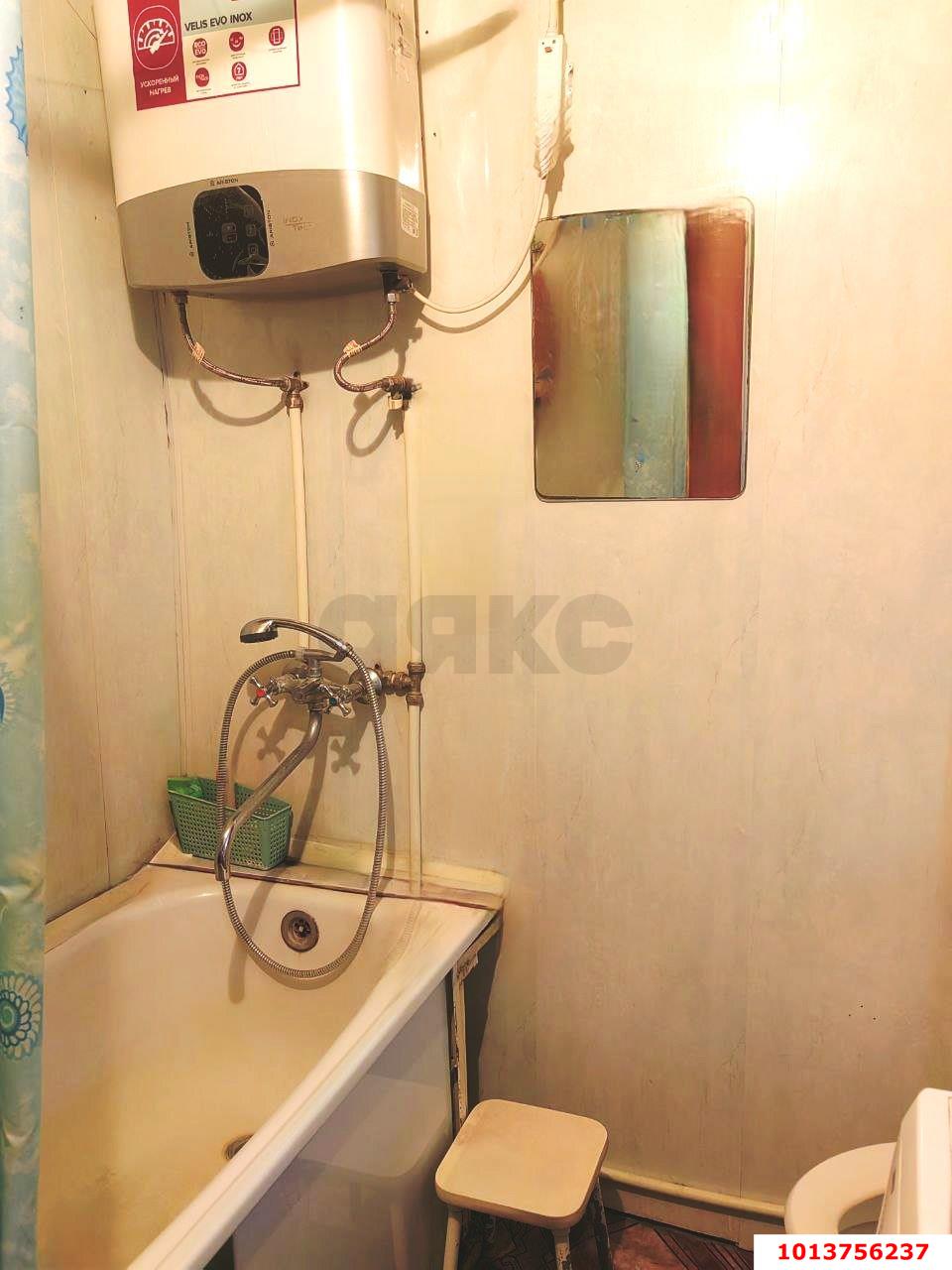 Фото №2: 2-комнатная квартира 39 м² - Краснодар, Центральный внутригородской округ, мкр. Центральный, ул. Коммунаров, 110