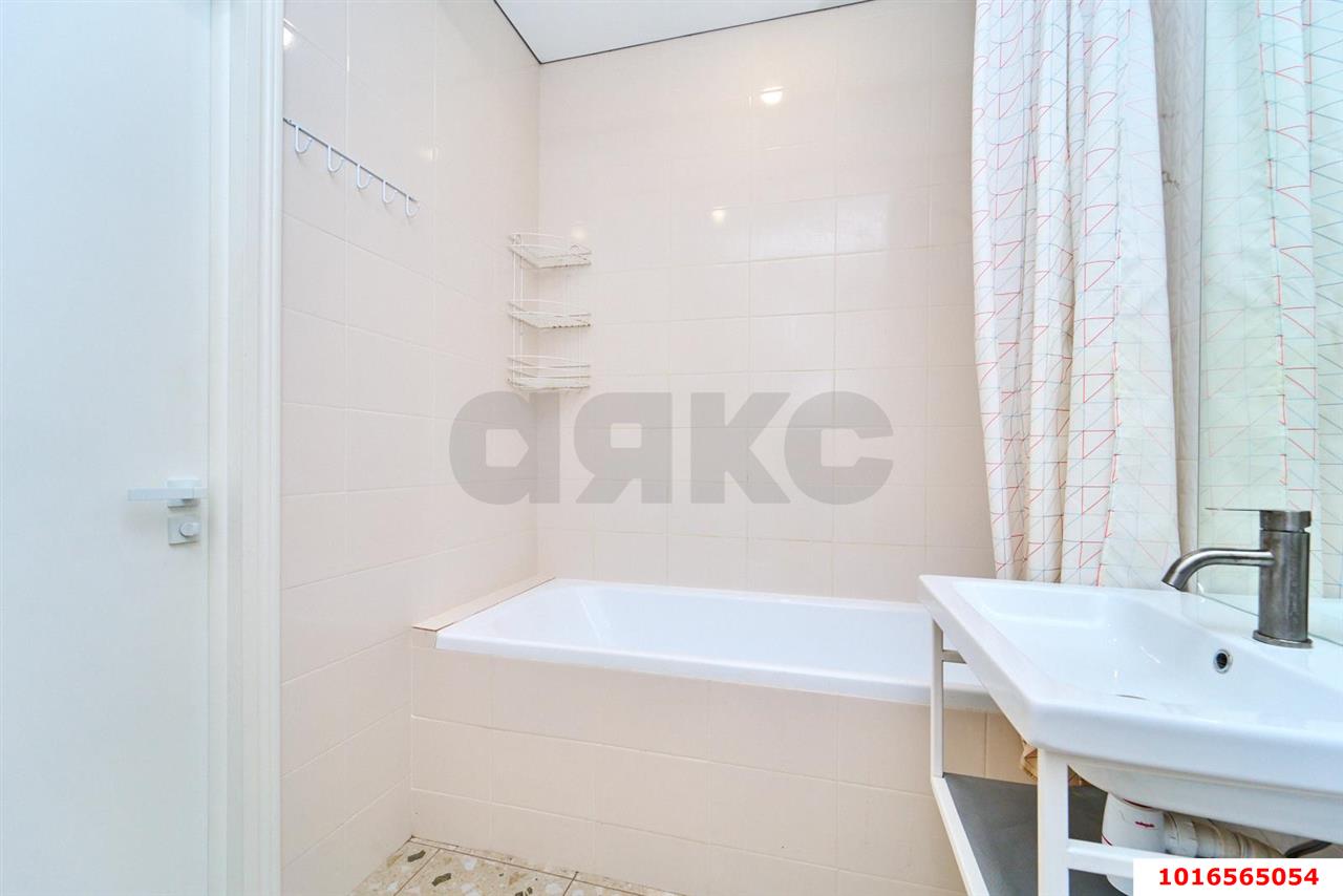 Фото №9: Студия 26 м² - Краснодар, Губернский, мкр. Прикубанский внутригородской округ, ул. им. Героя Яцкова И.В., 19к2