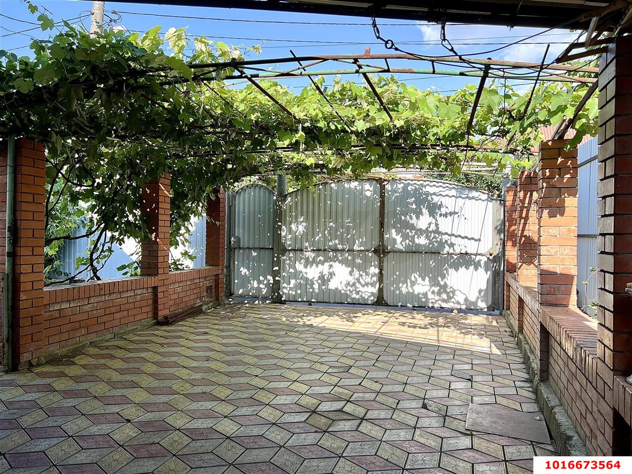 Фото №2: Дом 140 м² + 4.38 сот. - Ветеран, мкр. Прикубанский внутригородской округ, ул. Вишнёвая, 139