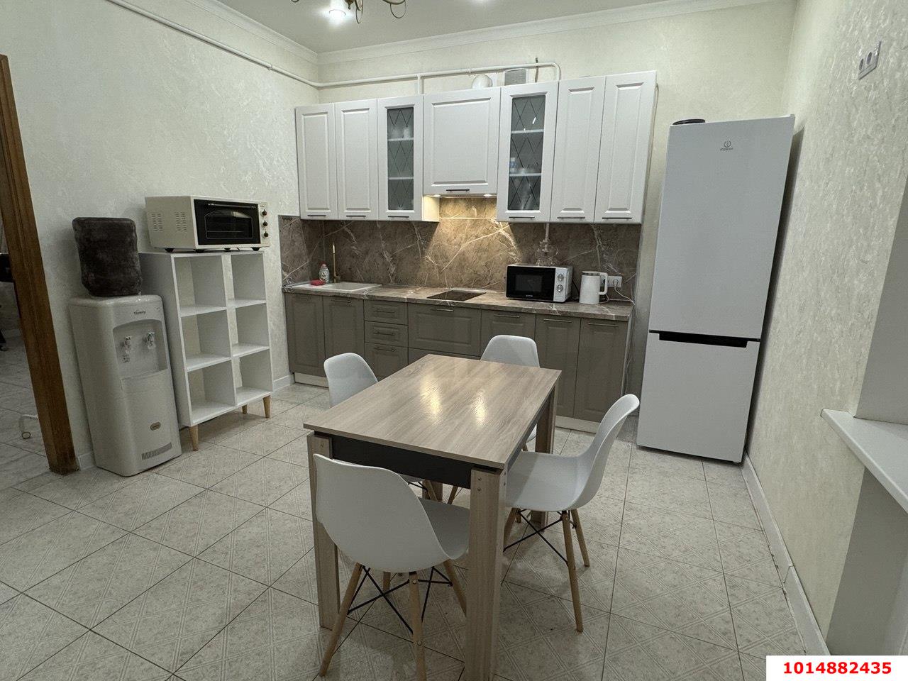 Фото №1: Дом 350 м² + 3 сот. - Краснодар, Центральный внутригородской округ, Покровка, мкр. Центральный, ул. Володарского, 42