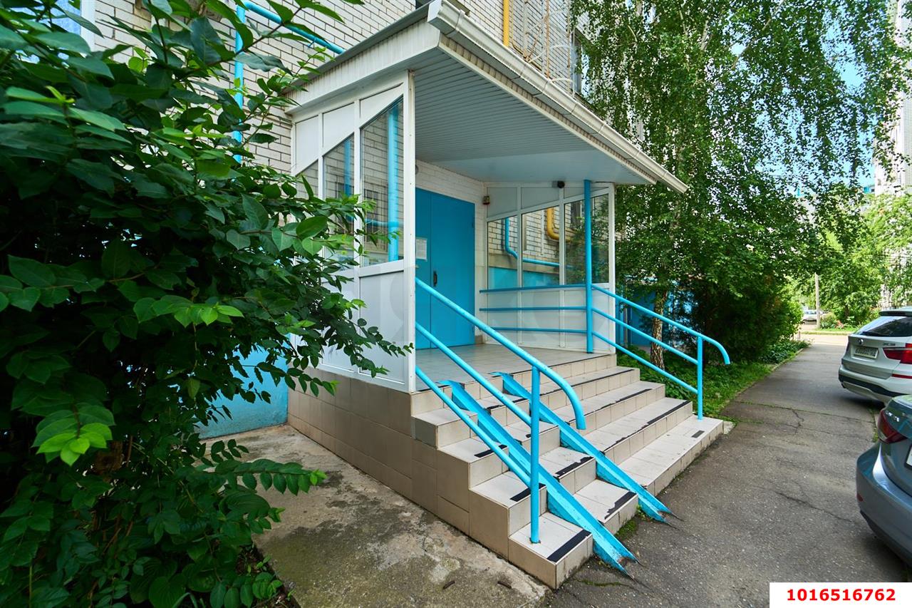 Фото №16: 2-комнатная квартира <span class="whitespace-nowrap">74 м²</span>, <span class="whitespace-nowrap">1/8 эт.</span> - Краснодар, Прикубанский внутригородской округ, мкр. Восточно-Кругликовский, ул. Черкасская, 63