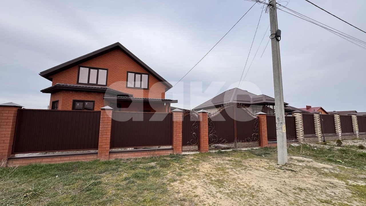 Фото №1: Дом 158 м² + 5 сот. - Кореновск, ул. Тихорецкая