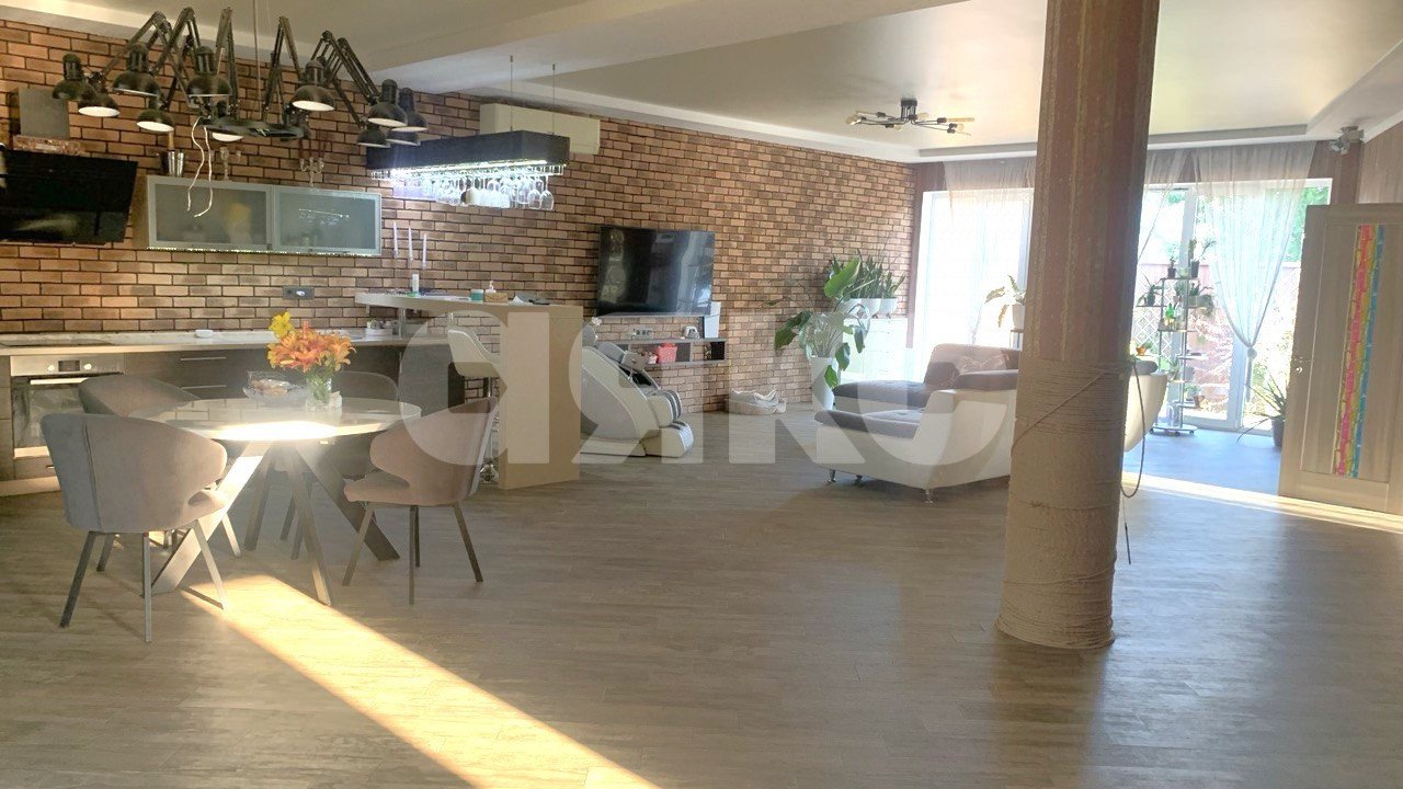 Фото №8: Дом 249 м² + 5.3 сот. - Кореновск, ул. Крымская, 1К