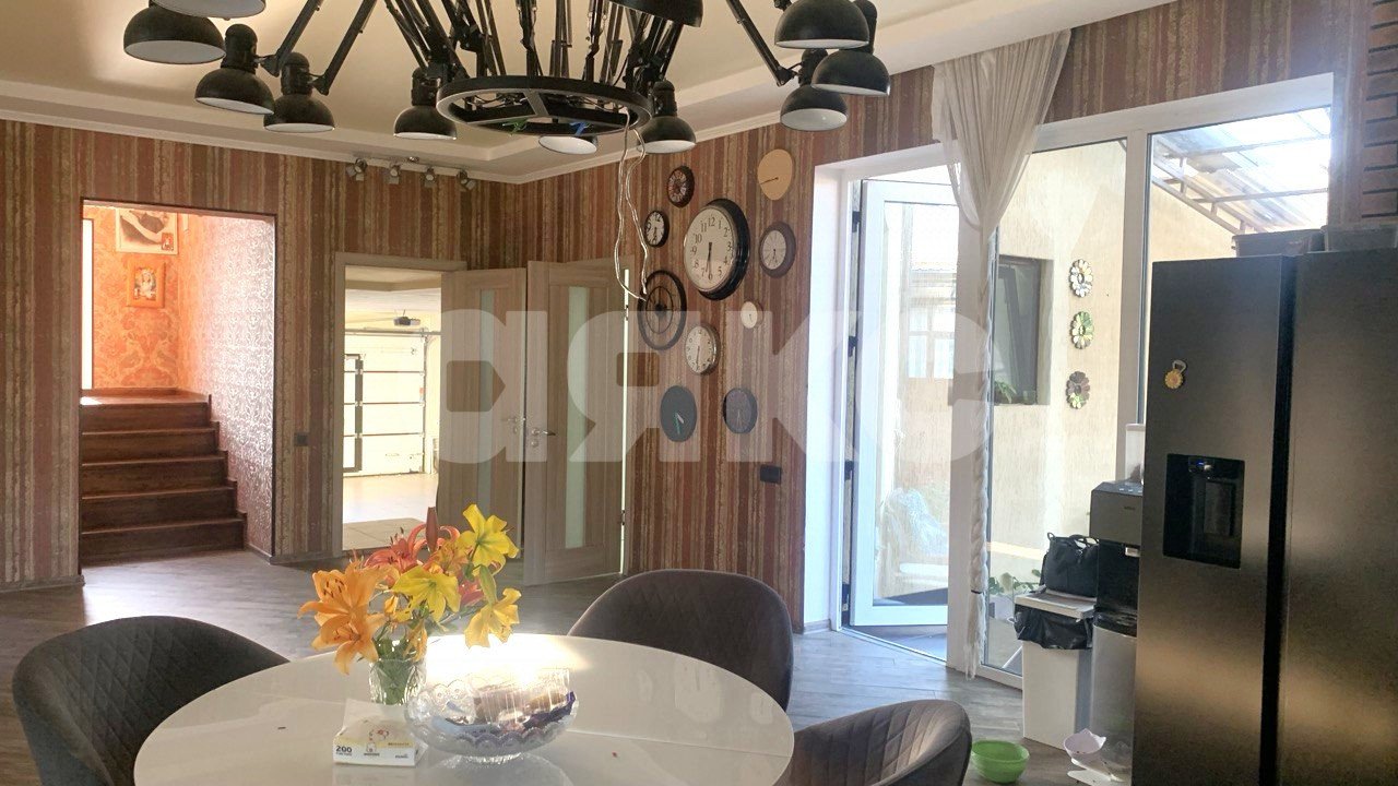 Фото №9: Дом 249 м² + 5.3 сот. - Кореновск, ул. Крымская, 1К