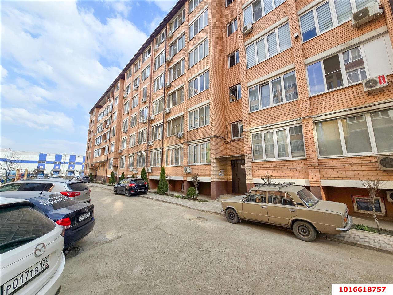 Фото №9: 1-комнатная квартира 34 м² - Краснодар, Прикубанский внутригородской округ, Завод Радиоизмерительных Приборов, мкр. Музыкальный, ул. имени С.В. Рахманинова, 33