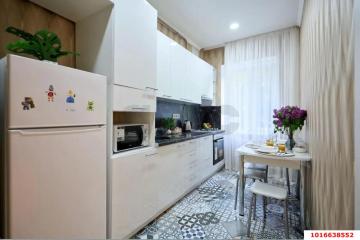 Фото №1: 2-комнатная квартира 56 м² - Краснодар, мкр. Центральный, ул. Орджоникидзе, 56