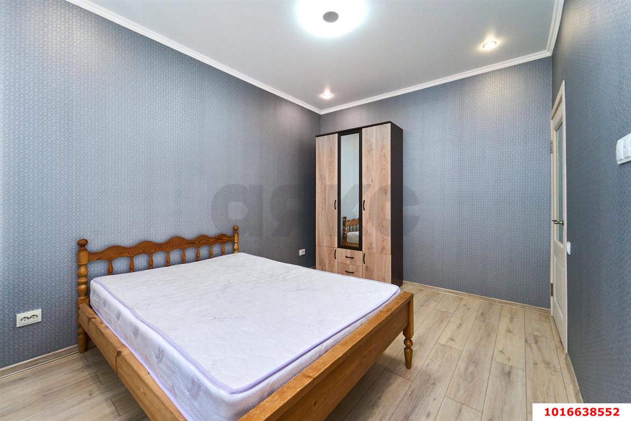Фото №10: 2-комнатная квартира <span class="whitespace-nowrap">56 м²</span>, <span class="whitespace-nowrap">2/5 эт.</span> - Краснодар, Центральный внутригородской округ, мкр. Центральный, ул. Орджоникидзе, 56
