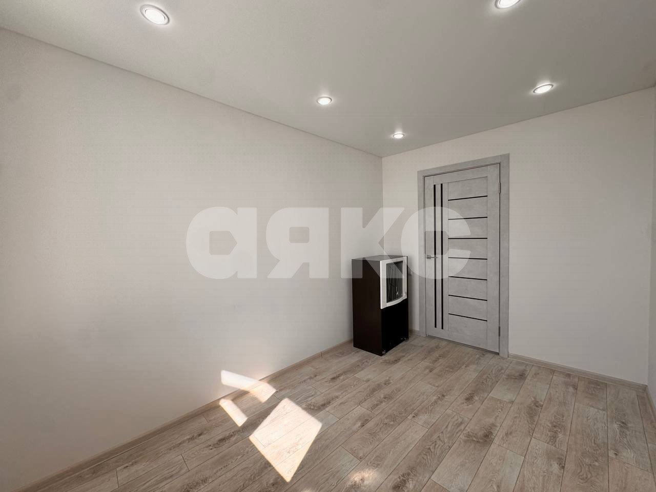 Фото №7: 3-комнатная квартира 52 м² - Нижнекамск, мкр. квартал Е, пр-кт Строителей, 3А