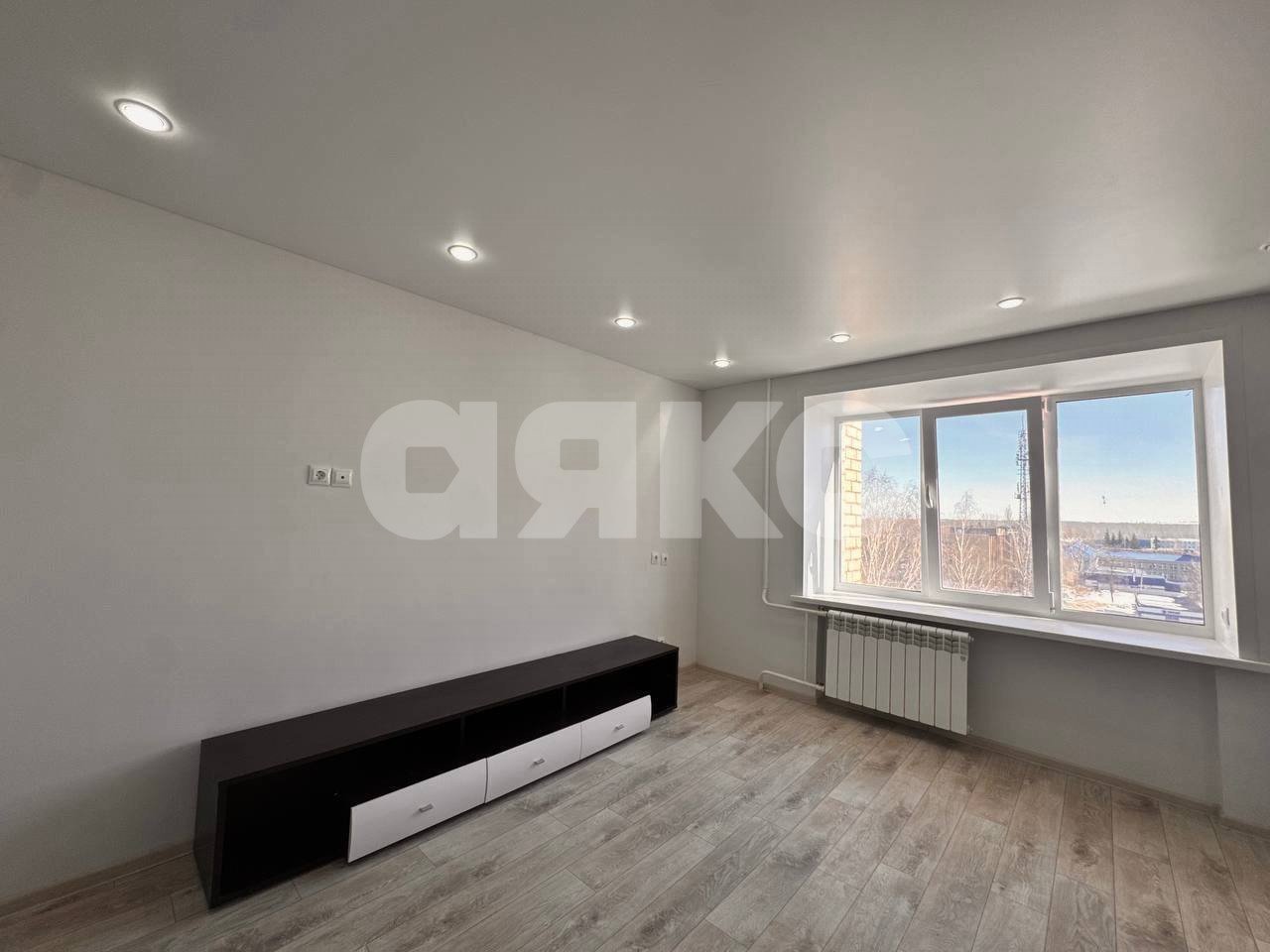 Фото №5: 3-комнатная квартира 52 м² - Нижнекамск, мкр. квартал Е, пр-кт Строителей, 3А