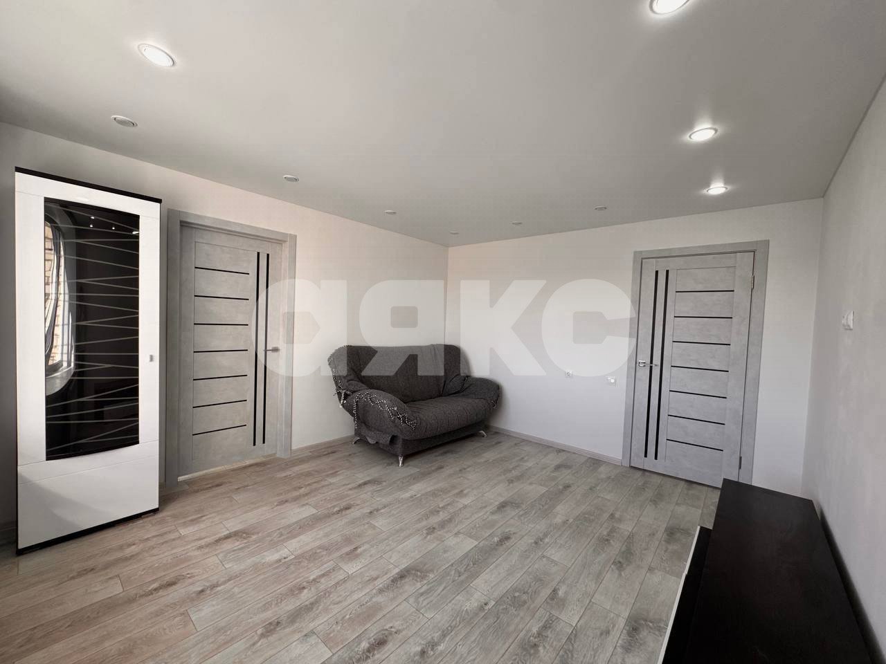 Фото №3: 3-комнатная квартира 52 м² - Нижнекамск, мкр. квартал Е, пр-кт Строителей, 3А