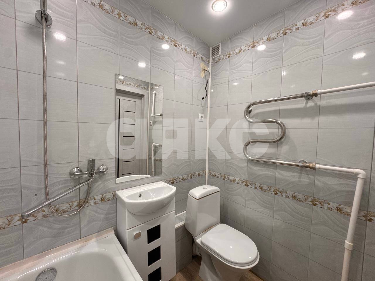 Фото №15: 3-комнатная квартира 52 м² - Нижнекамск, мкр. квартал Е, пр-кт Строителей, 3А