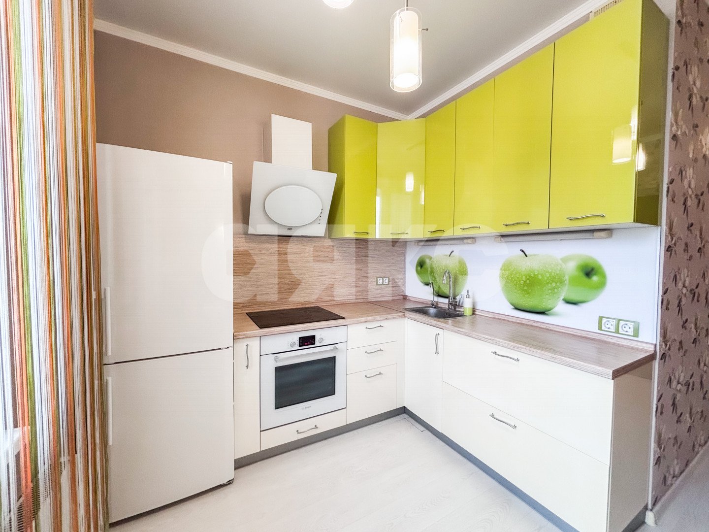 Фото №2: 1-комнатная квартира <span class="whitespace-nowrap">35 м²</span>, <span class="whitespace-nowrap">11/17 эт.</span> - Ростов-на-Дону, Советский, Западный, Левенцовский, мкр. 3-й  Западные Ворота, ул. Жданова, 9