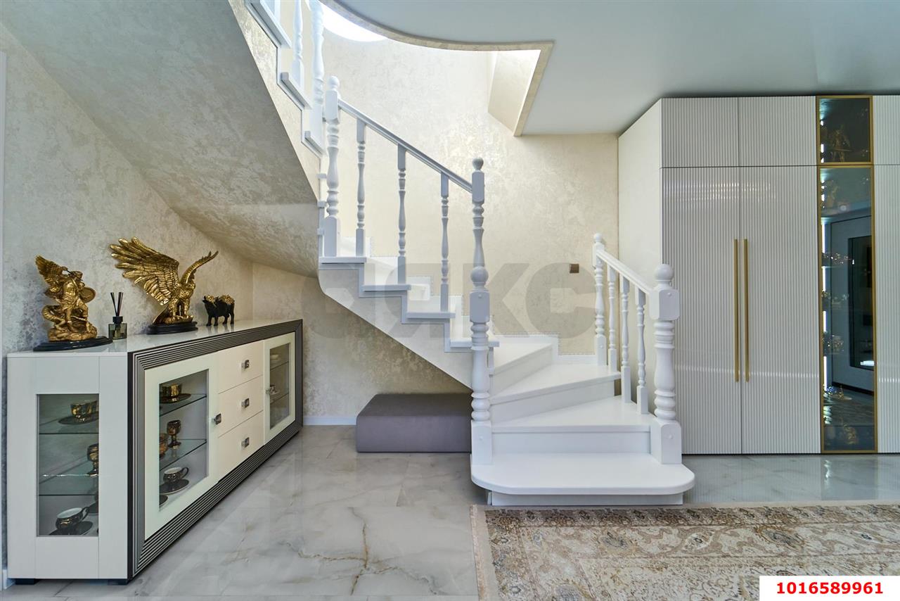 Фото №12: Дом 255 м² + 3 сот. - Краснодар, Прикубанский внутригородской округ, Калинино, мкр. Завод Радиоизмерительных Приборов, ул. Григория Пономаренко, 29/7