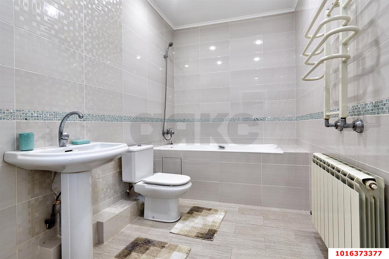 Фото №3: Дом 472 м² + 3.59 сот. - Краснодар, Центральный внутригородской округ, мкр. Дубинка, ул. Маяковского, 13