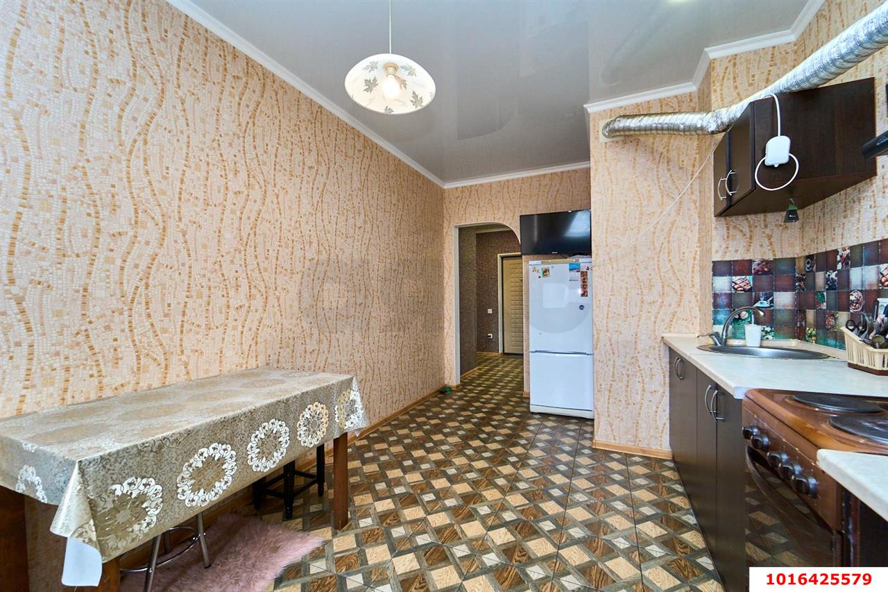 Фото №4: 2-комнатная квартира 68 м² - Краснодар, Прикубанский внутригородской округ, Завод Радиоизмерительных Приборов, п. Калинино, пер. Гаражный, 9