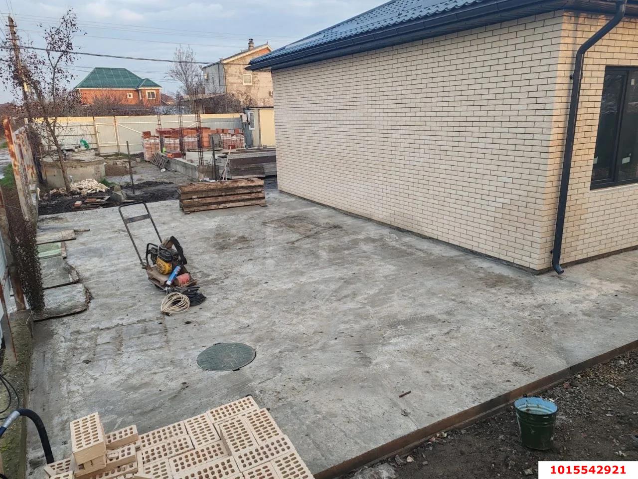 Фото №3: Дом 91 м² + 4 сот. - Елизаветинская, Прикубанский внутригородской округ, ст Кавказ, ул. Персиковая, 16