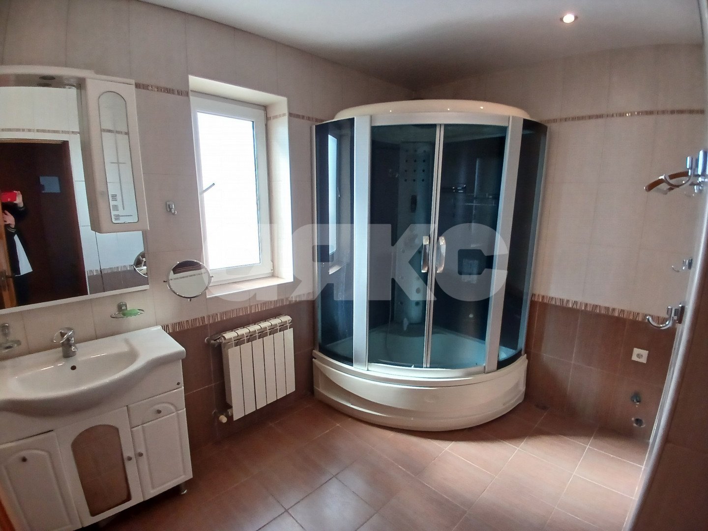 Фото №16: Дом 197 м² + 6 сот. - Виноградный, ул. Красная