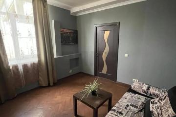 Фото №1: 2-комнатная квартира 31 м² - Краснодар, мкр. Славянский, ул. имени Доватора, 61