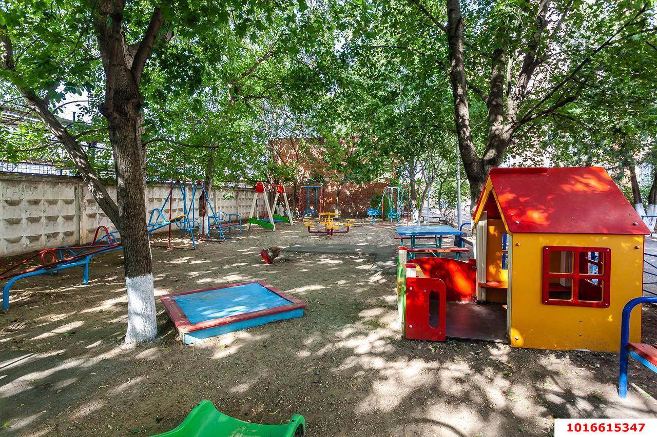 Фото №10: 2-комнатная квартира 56 м² - Краснодар, Прикубанский внутригородской округ, мкр. Табачная Фабрика, ул. имени Жлобы, 1/1